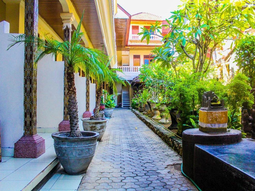 Bali Manik Beach Inn Кута Экстерьер фото