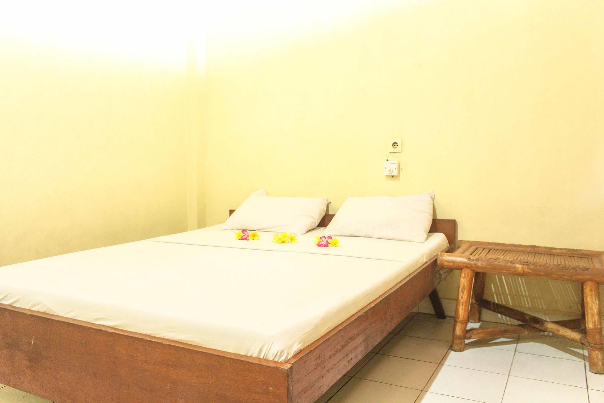 Bali Manik Beach Inn Кута Экстерьер фото